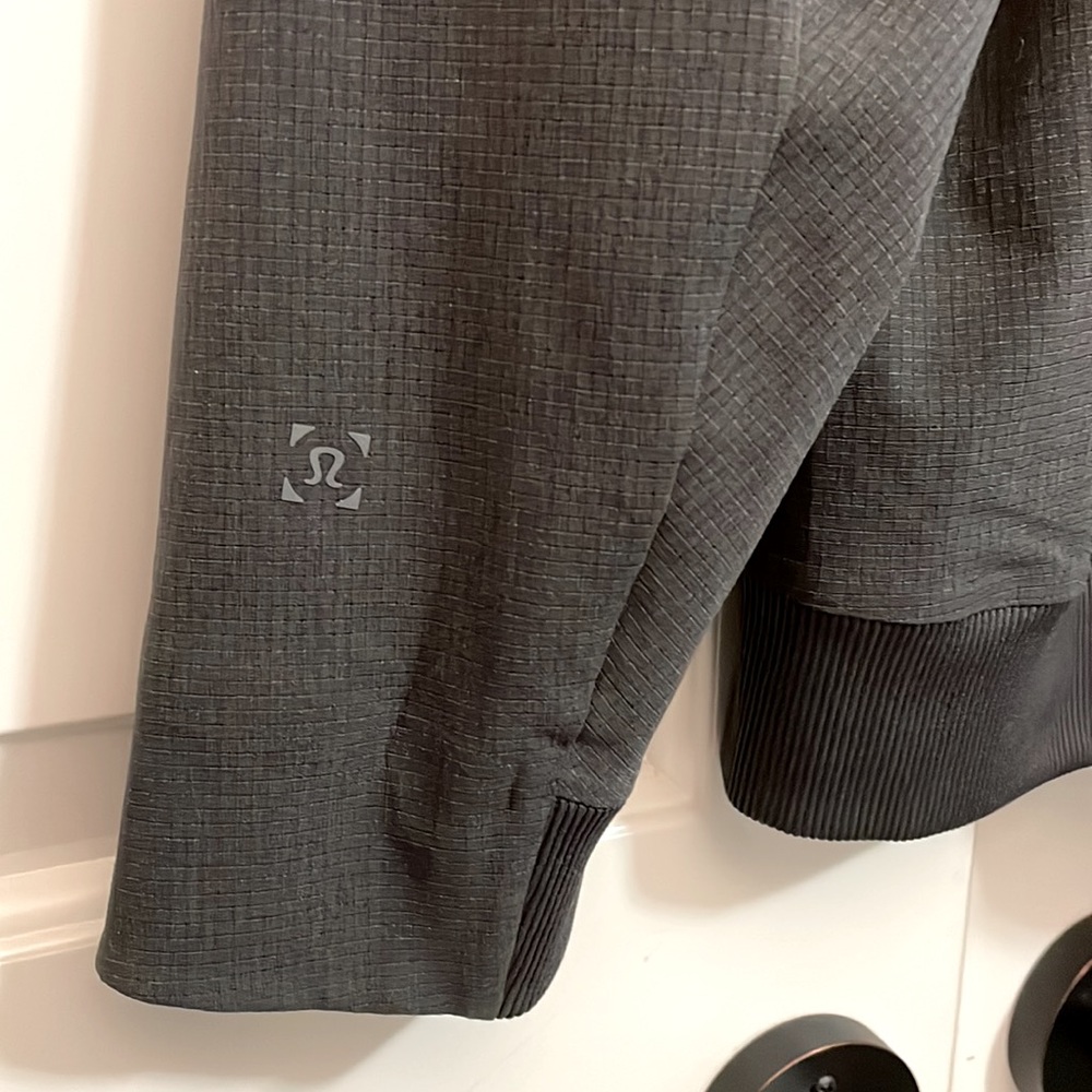 Lululemon jacket - Picture 8 of 14